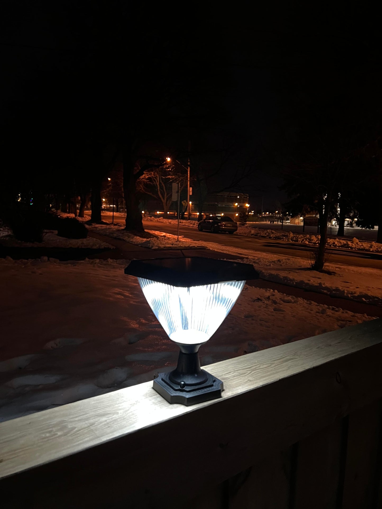 BigM Elegant Looking Bright LED Solar Post Lights add unique exclusive looks in a garden