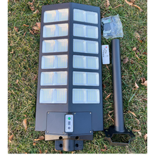 Load image into Gallery viewer, This BigM solar-powered commercial street light qualifies for free shipping by Canada Post Expedited Parcel
