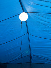 Charger l&#39;image dans la galerie, BigM 16 LED Solar Light for Indoor lighting up a large camping tent
