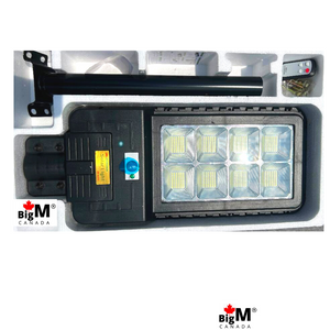 Image of BigM 400W Solar Flood Lights in a Styrofoam box to ensure product's safety