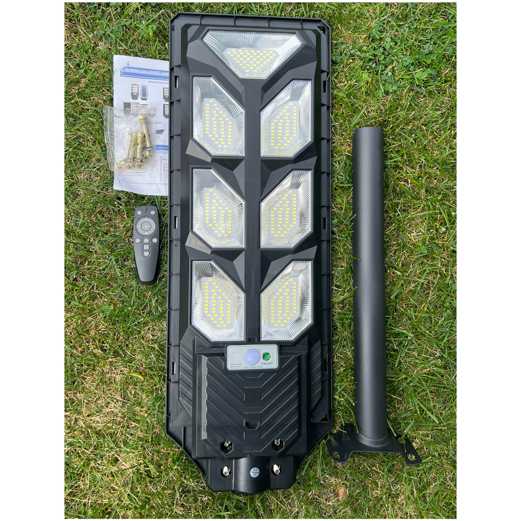 Image of BigM 700w solar parking lot lights with metal brackets, remote, hardwares and booklets