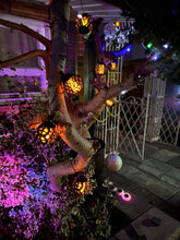 Charger l&#39;image dans la galerie, BigM solar flickering flame light balls for outdoor decorations
