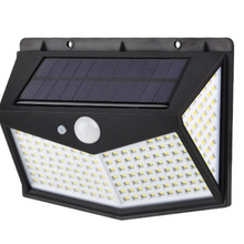 Cargar imagen en el visor de la galería, Image of a BigM  212 LED Best Solar Security Light
